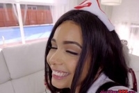 Hot Nurse Aaliyah Hadid Gets Fingered By Patient picture slut