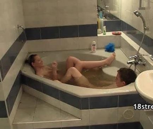 Bathtub Sex Porn