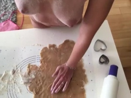 Naked Naughty Cooking With Blonde Sister picture slut